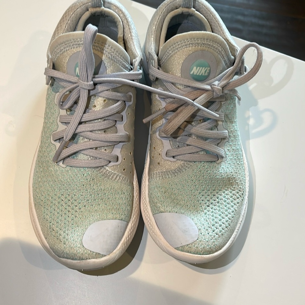 Nike joyride run size 5